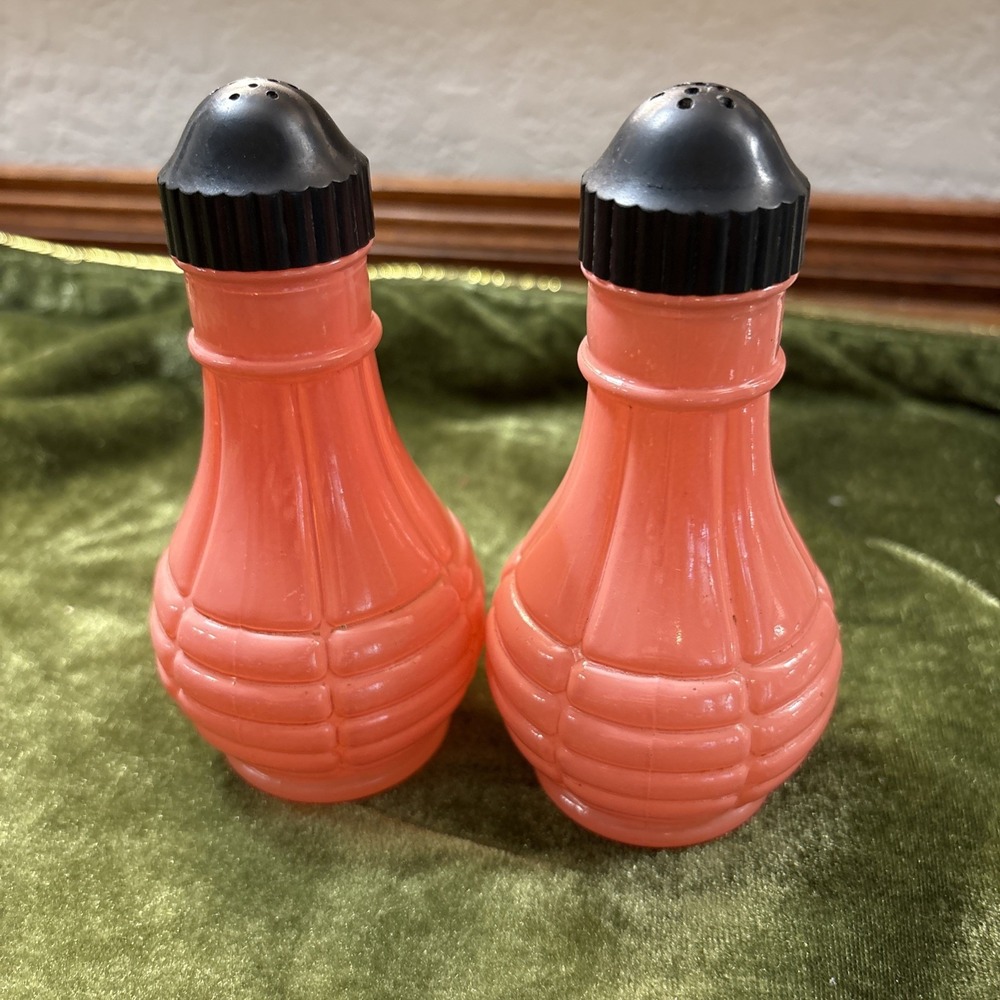Vintage Euclid Pink Glass Grenade Salt Pepper Shakers Set Basketweave Black Lid